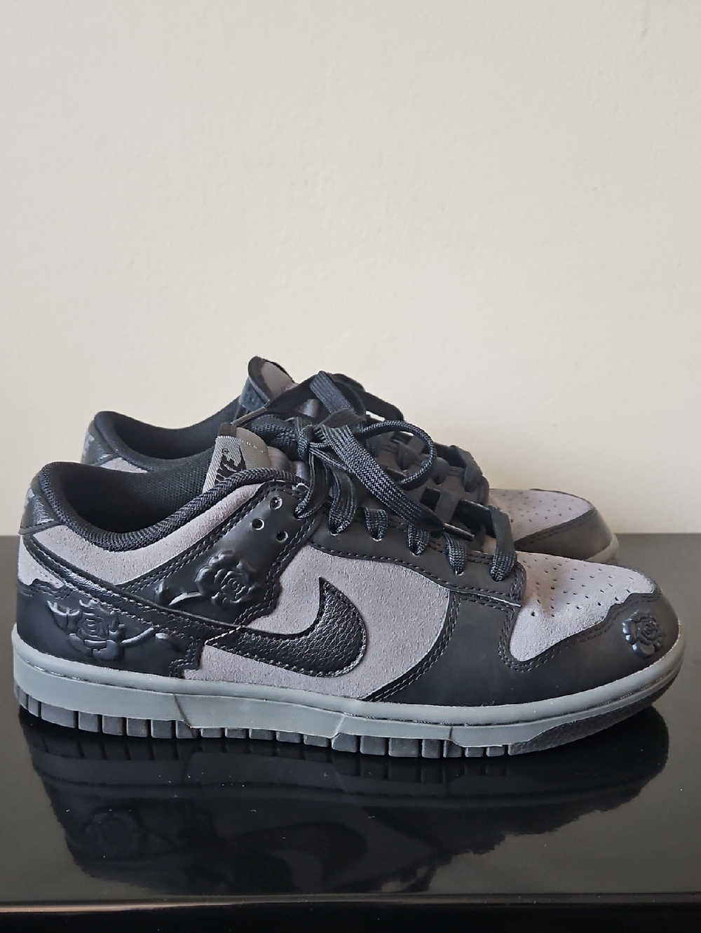 Nike Dunk Low Black Roses
